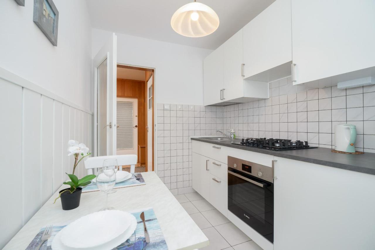 Jozefinska Apartment With Balcony Cracow By Noclegi Renters Krasków Exterior foto